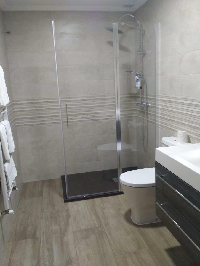 Mieses Apartamentos Camino Santo Toribio מראה חיצוני תמונה
